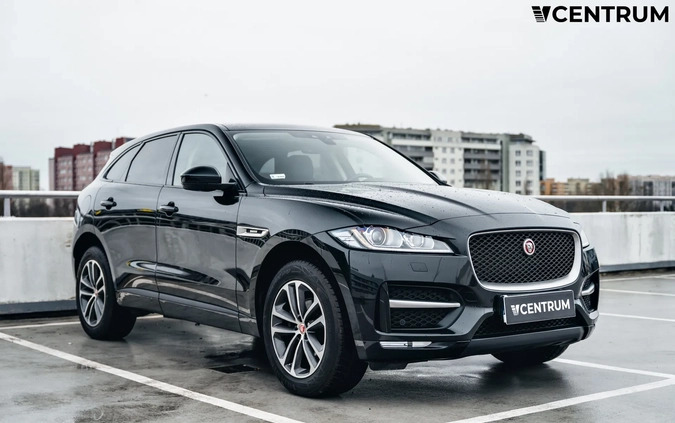 Jaguar F-Pace cena 130900 przebieg: 104277, rok produkcji 2019 z Żarki małe 106